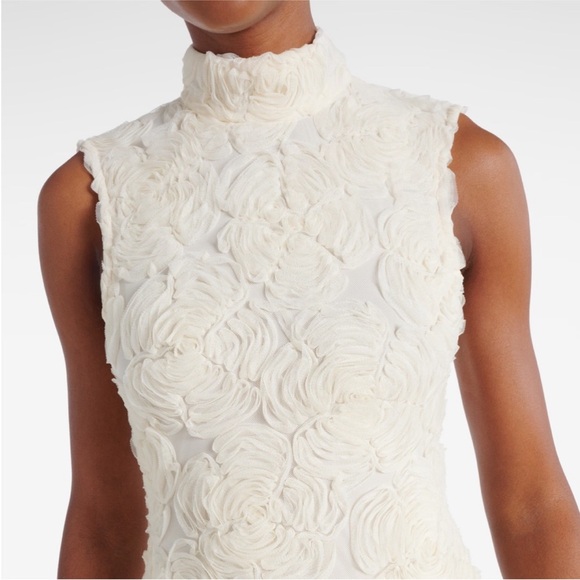 Elegant Cream Maxi Dress - Picture 3 of 5